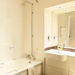Premier - Blossom St South Ξενοδοχείο 3*