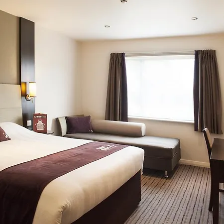 Premier - Blossom St South 3*