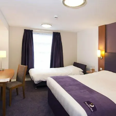 Premier - Blossom St South 3*